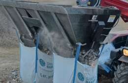 Twin refilling bucket Twin refilling bucket